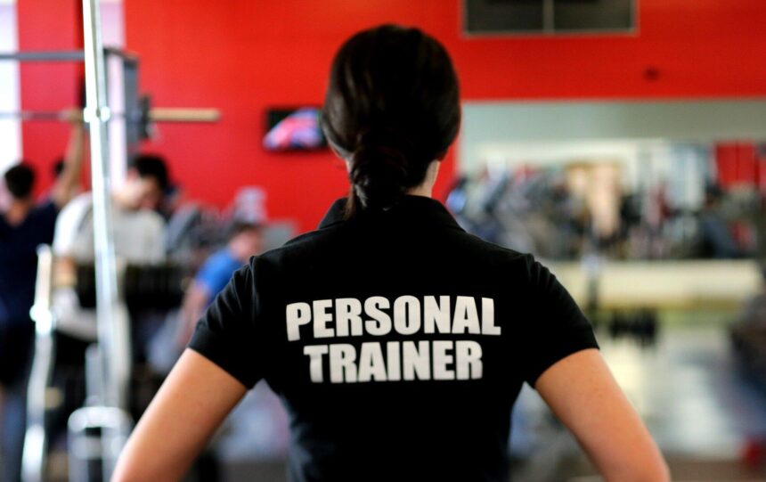 How to Become a Successful Personal Trainer: A Beginner's Roadmap